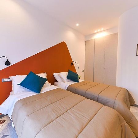 Domus 42 Hotel Naples Exterior photo