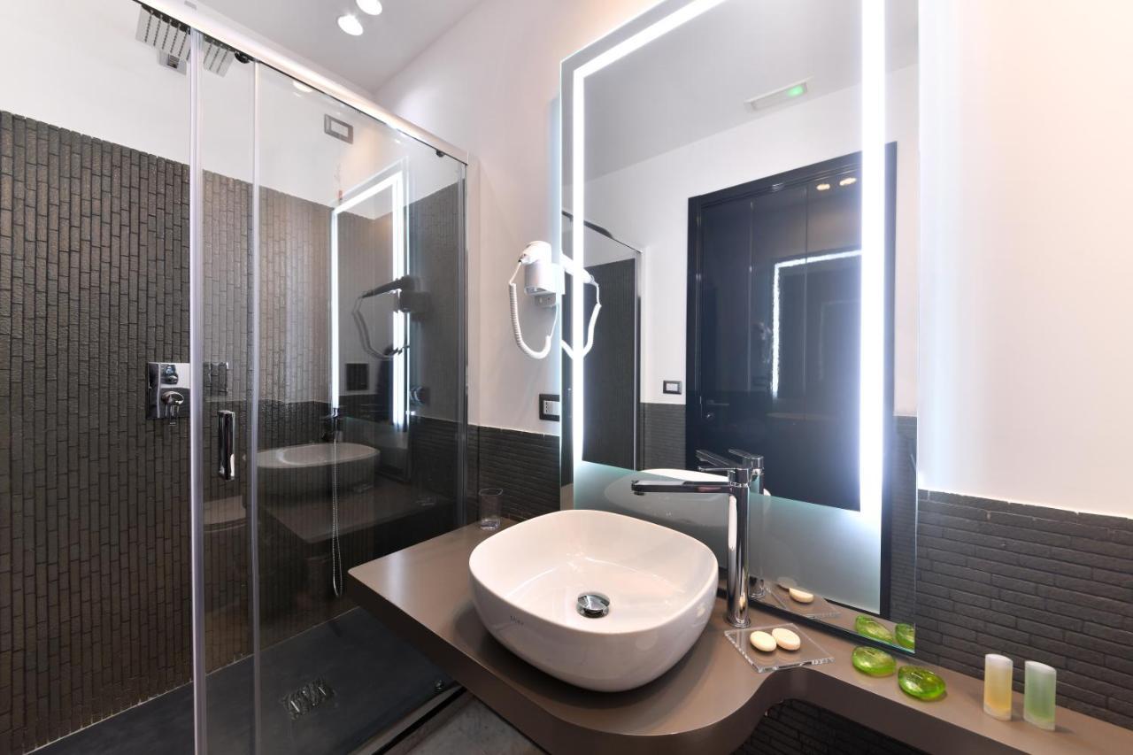 Domus 42 Hotel Naples Exterior photo