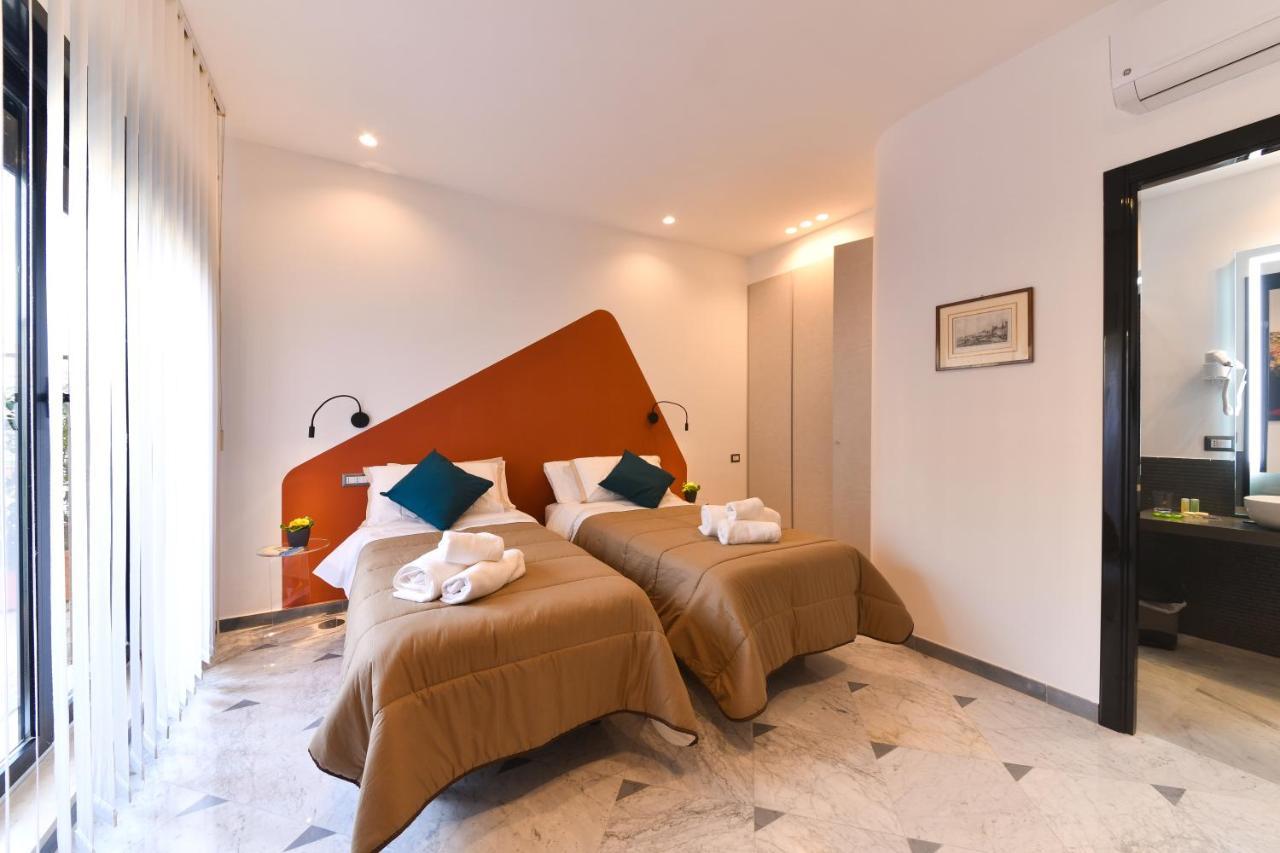 Domus 42 Hotel Naples Exterior photo