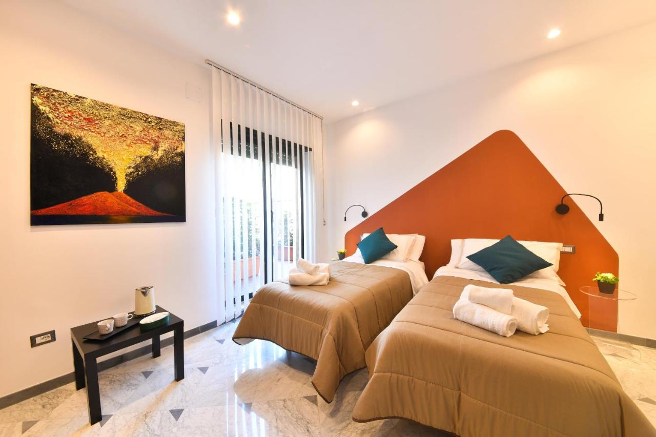 Domus 42 Hotel Naples Exterior photo